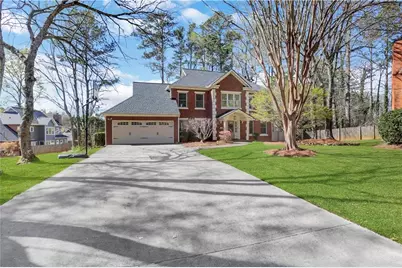 4627 Equestrian Way, Atlanta, GA 30338 - Photo 3