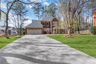 4627 Equestrian Way, Atlanta, GA 30338 - Photo 3