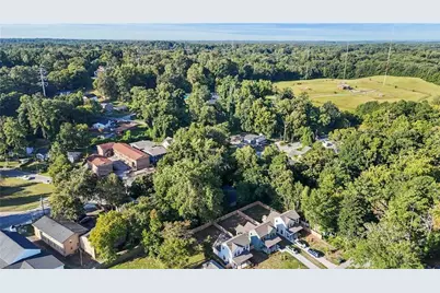 2047 Joseph E Boone Boulevard NW, Atlanta, GA 30314 - Photo 5