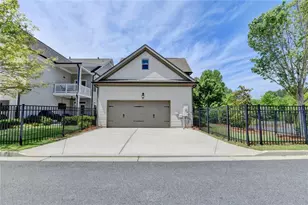 610 Central Park Ovlk, Alpharetta, GA 30004 - Photo 97