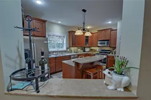 926 Brenau Point Dr, Gainesville, GA 30501 - Photo 11