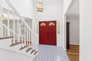 355 Westerhall Ct, Sandy Springs, GA 30328 - Photo 3