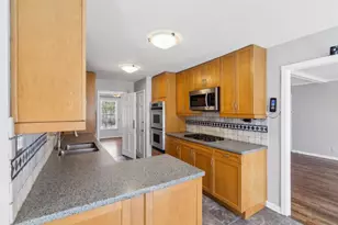 355 Westerhall Ct, Sandy Springs, GA 30328 - Photo 11