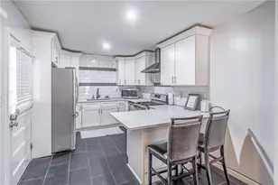 2456 Harwood Dr, Atlanta, GA 30344 - Photo 7