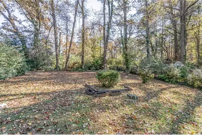 2456 Harwood Drive, Atlanta, GA 30344 - Photo 15