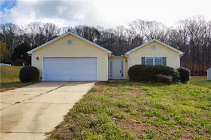 1302 Palmer Ln, Winder, GA 30680 - Photo 1