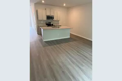 100 Village Green Drive, Adairsville, GA 30103 - Photo 9