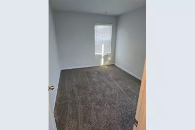 100 Village Green Drive, Adairsville, GA 30103 - Photo 7