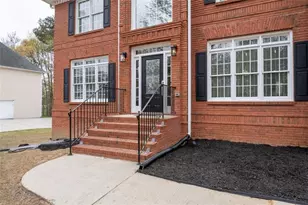 4392 Chatuge Dr, Buford, GA 30519 - Photo 3