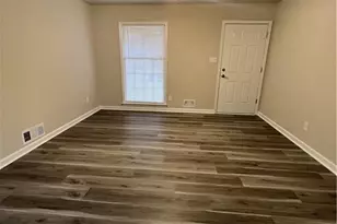 6740 Brookwood Cir, Jonesboro, GA 30236 - Photo 7