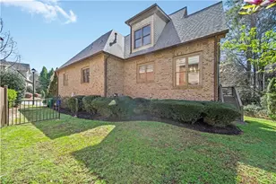 1796 Buckhead Valley Ln NE, Atlanta, GA 30324 - Photo 61