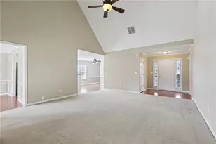 521 Red Tip Ct, Loganville, GA 30052 - Photo 3