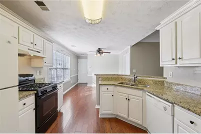 521 Red Tip Court, Loganville, GA 30052 - Photo 7