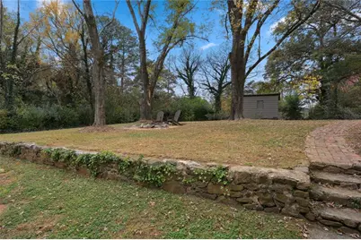 2120 Meadowbrook Lane SE, Marietta, GA 30067 - Photo 17