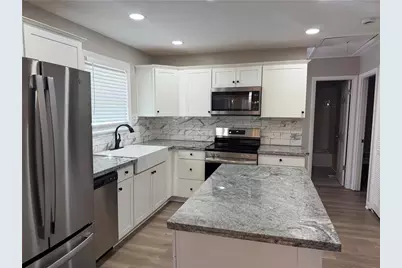 2060 Claude Street NW, Atlanta, GA 30318 - Photo 9