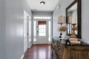 1565 Hedington Circle, Lawrenceville, GA 30045 - Photo 3