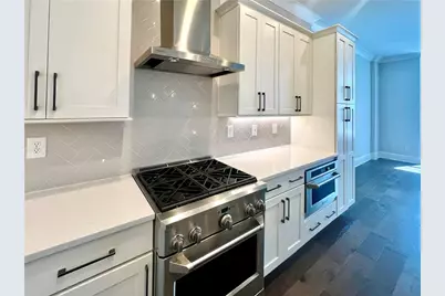 579 Broadview Place NE, Atlanta, GA 30324 - Photo 11