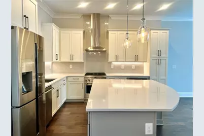 579 Broadview Place NE, Atlanta, GA 30324 - Photo 9