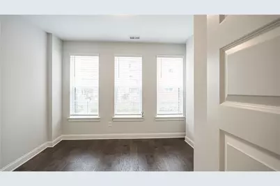 579 Broadview Place NE, Atlanta, GA 30324 - Photo 37