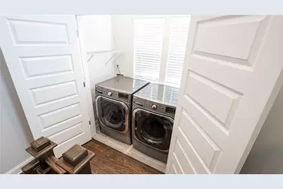 579 Broadview Place NE, Atlanta, GA 30324 - Photo 43