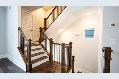 579 Broadview Place NE, Atlanta, GA 30324 - Photo 23
