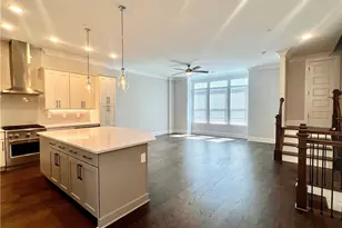 579 Broadview Pl NE, Atlanta, GA 30324 - Photo 19