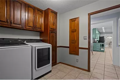 4350 Fallowfield Lane SW, Lilburn, GA 30047 - Photo 37