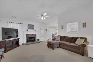 6185 Devonshire Dr, Flowery Branch, GA 30542 - Photo 5