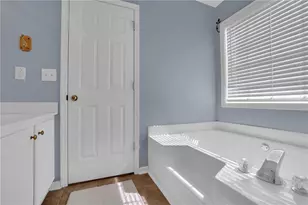 6185 Devonshire Dr, Flowery Branch, GA 30542 - Photo 25