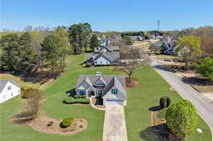 6185 Devonshire Dr, Flowery Branch, GA 30542 - Photo 3