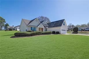 6185 Devonshire Dr, Flowery Branch, GA 30542 - Photo 1