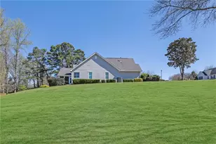 6185 Devonshire Dr, Flowery Branch, GA 30542 - Photo 27