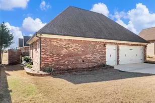 5954 Chickasaw Ln, Braselton, GA 30517 - Photo 3