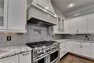 1183 Robert Ln, Marietta, GA 30062 - Photo 17