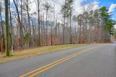 8241 Bow Trail, Woodstock, GA 30188 - Photo 13