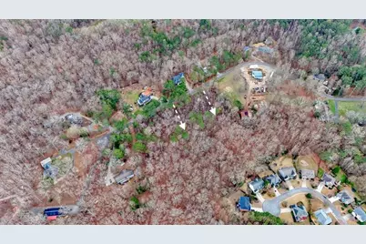 8245 Bow Trail, Woodstock, GA 30188 - Photo 7