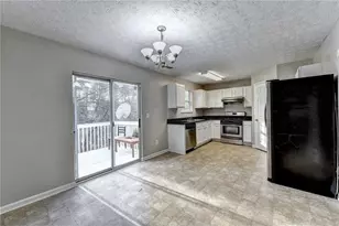 960 Melrose Park Pl, Lawrenceville, GA 30044 - Photo 15