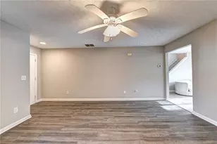 960 Melrose Park Pl, Lawrenceville, GA 30044 - Photo 7