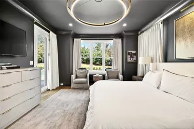 4855 Kitty Hawk Drive, Atlanta, GA 30342 - Photo 15