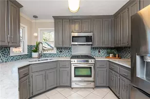 11190 Surrey Park Trail, Johns Creek, GA 30097 - Photo 21