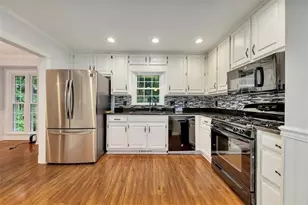 718 Players Ct, Woodstock, GA 30189 - Photo 9