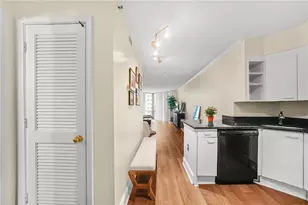 2870 Pharr Ct South NW, Atlanta, GA 30305 - Photo 5