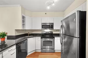 2870 Pharr Ct South NW, Atlanta, GA 30305 - Photo 5