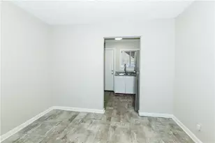 2055 Alison Ct, Atlanta, GA 30311 - Photo 3