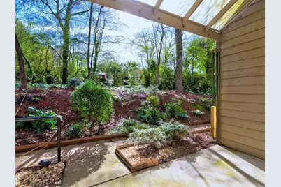 862 Bonnie Glen Drive SE, Marietta, GA 30067 - Photo 3