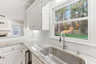 711 Chattahoochee Pl, Gainesville, GA 30506 - Photo 17
