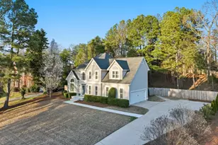 711 Chattahoochee Pl, Gainesville, GA 30506 - Photo 3