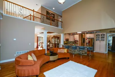 515 Hillcrest View Drive NE, Suwanee, GA 30024 - Photo 21