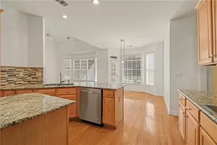 4652 Dandelion Cir NE, Marietta, GA 30067 - Photo 13