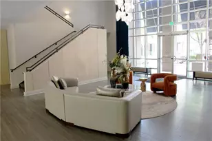 711 Cosmopolitan Dr NE, Atlanta, GA 30324 - Photo 17